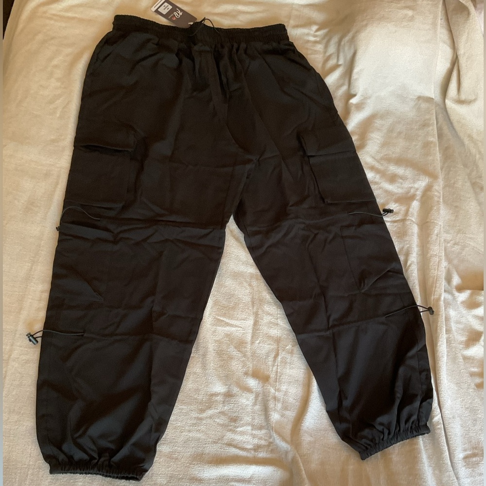 Hiking Crop Cargo Pants